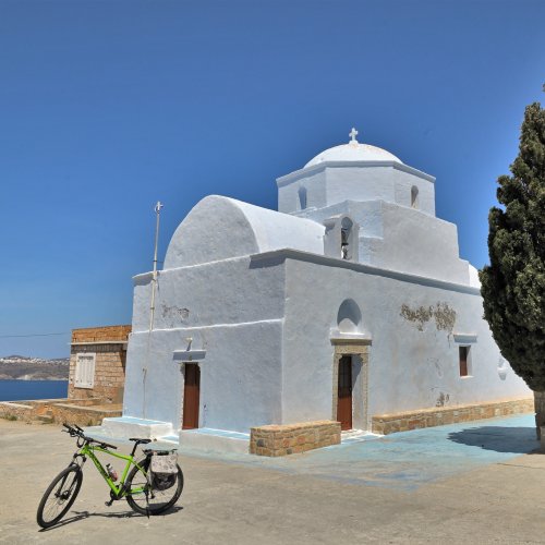 Western Cyclades; by bike and on foot on Milos, Sifnos and Serifos
