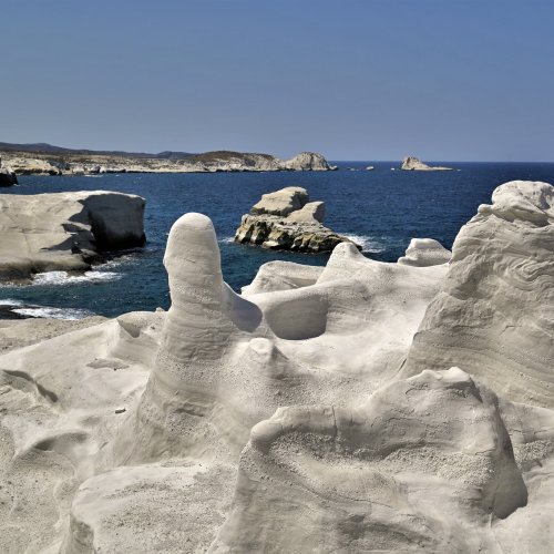 Western Cyclades; by bike and on foot on Milos, Sifnos and Serifos